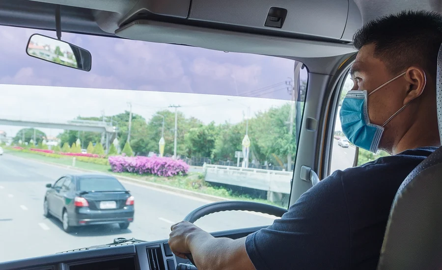 distracted truck driver about to cause an accident in Largo